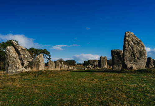 2- Carnac et les alignement des menhirs