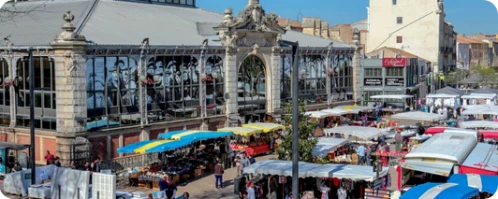 Le marché des Halles de Narbonne (Aude)