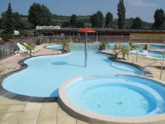 Camping Le Marqueval 4*, Camping 3* à Hautot sur Mer (Seine Maritime) - Location Mobil Home pour 4 personnes - Photo N°2