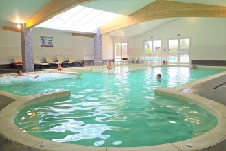 Camping Le Suroit 4* Ze collection, Camping 4* à Le Bois Plage en Ré (Charente Maritime) - Location Mobil Home pour 4 personnes - Photo N°8