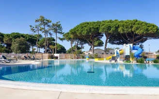 Camping Le Suroit 4* Ze collection, Camping 4* à Le Bois Plage en Ré (Charente Maritime) - Location Mobil Home pour 4 personnes - Photo N°16