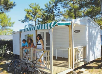 Camping Les Flots Bleus 4* - Plage - Ze collection, Camping 4* à La Faute sur Mer (Vendée) - Location Mobil Home pour 5 personnes - Photo N°1