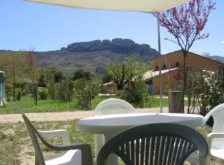 Camping la Fontaine d'Annibal 3*, Camping 3* à Buis les Baronnies (Drôme) - Location Tente équipée pour 5 personnes - Photo N°3
