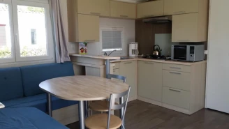Camping Etang des Haizes - 4*, Camping 4* à La Haye du Puits (Manche) - Location Mobil Home pour 4 personnes - Photo N°2