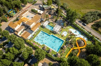 Camping Le Clos Virgile - 4*, Camping à Sérignan (Hérault) - Location Mobil Home pour 4 personnes - Photo N°2