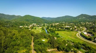 Camping des Sources 3*, Camping 3* à Saint Jean du Gard (Gard) - Location Chalet pour 5 personnes - Photo N°3