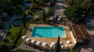 Camping Beau Rivage 3*, Camping 3* à Navarrenx (Pyrénées Atlantiques) - Location Tente équipée pour 1 personne - Photo N°2