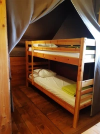 Camping Beau Rivage 3*, Camping 3* à Navarrenx (Pyrénées Atlantiques) - Location Tente équipée pour 1 personne - Photo N°3