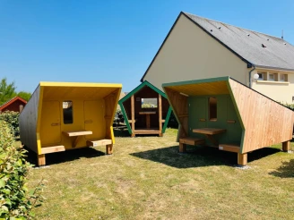 Camping La Sinope - 3*, Camping 3* à Quinéville (Manche) - Location Cabane pour 2 personnes - Photo N°2