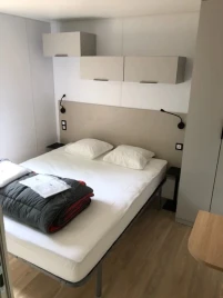 Camping Les Charmes - 4*, Camping 4* à Apremont (Vendée) - Location Mobil Home pour 4 personnes - Photo N°4