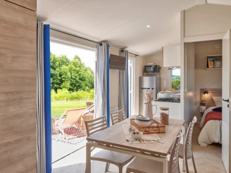 Camping Les Tamaris , Camping à La Couronne (Bouches du Rhône) - Location Mobil Home pour 4 personnes - Photo N°3