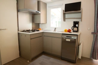 Camping Abri de Camargue 4* - Ze collection, Camping 4* à Le Grau du Roi (Gard) - Location Mobil Home pour 4 personnes - Photo N°3