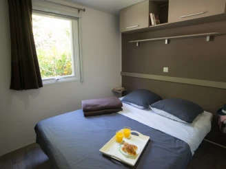 Camping Abri de Camargue 4* - Ze collection, Camping 4* à Le Grau du Roi (Gard) - Location Mobil Home pour 4 personnes - Photo N°4