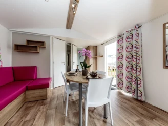 Camping de La Roche Percée, Camping 4* à Fouesnant (Finistère) - Location Mobil Home pour 4 personnes - Photo N°4