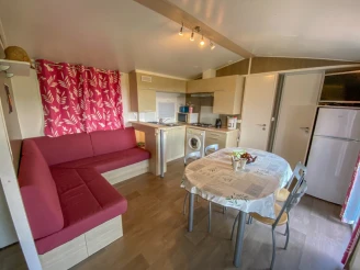 Camping l'Air du Temps - 4*, Camping 3* à Beaulieu (Cantal) - Location Mobil Home pour 4 personnes - Photo N°3