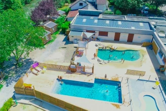 Camping des Gaves 4*, Camping 4* à Laruns (Pyrénées Atlantiques) - Location Cabane pour 5 personnes - Photo N°2