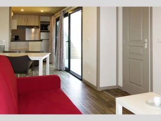 Domaine du Moulin Neuf 3* , Camping 3* à Rochefort en Terre (Morbihan) - Location Chalet pour 4 personnes - Photo N°3