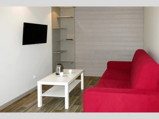 Domaine du Moulin Neuf 3* , Camping 3* à Rochefort en Terre (Morbihan) - Location Chalet pour 6 personnes - Photo N°3