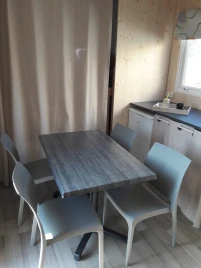 Camping Olivigne 3*, Camping 3* à Bize Minervois (Aude) - Location Cabane pour 5 personnes - Photo N°4