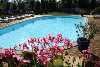 Camping Saint Martin 3*, Camping 3* à Sorèze (Tarn) - Location Tente équipée pour 4 personnes - Photo N°2