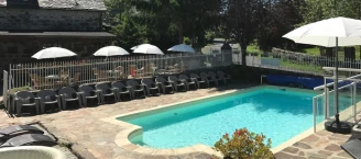 Le Clos de Banes 3*, Camping 3* à Argences en Aubrac (Aveyron) - Location Chambre d'hôtes pour 4 personnes - Photo N°2