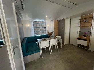 Parc Des Fontanettes - 4*, Camping à La Seyne sur Mer (Var) - Location Mobil Home pour 6 personnes - Photo N°4