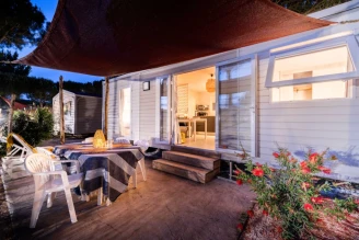 Camping Les Sables d'Or Village Club, Camping 4* à Agde (Hérault) - Location Mobil Home pour 10 personnes - Photo N°3