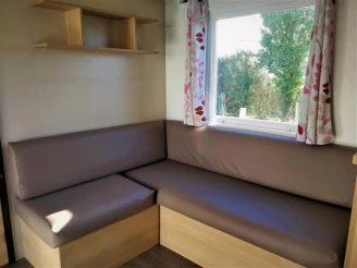 Village Vacances L'Endorph'in 3*, Camping 3* à Déols (Indre) - Location Mobil Home pour 9 personnes - Photo N°4