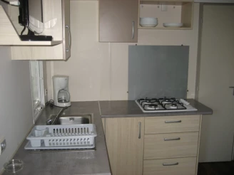 Village Vacances L'Endorph'in 3*, Camping 3* à Déols (Indre) - Location Mobil Home pour 7 personnes - Photo N°3