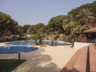 Camping WeCamp Cala Montgó, Camping 4* à L'Escala (Gérone) - Location Bungalow pour 2 personnes - Photo N°2