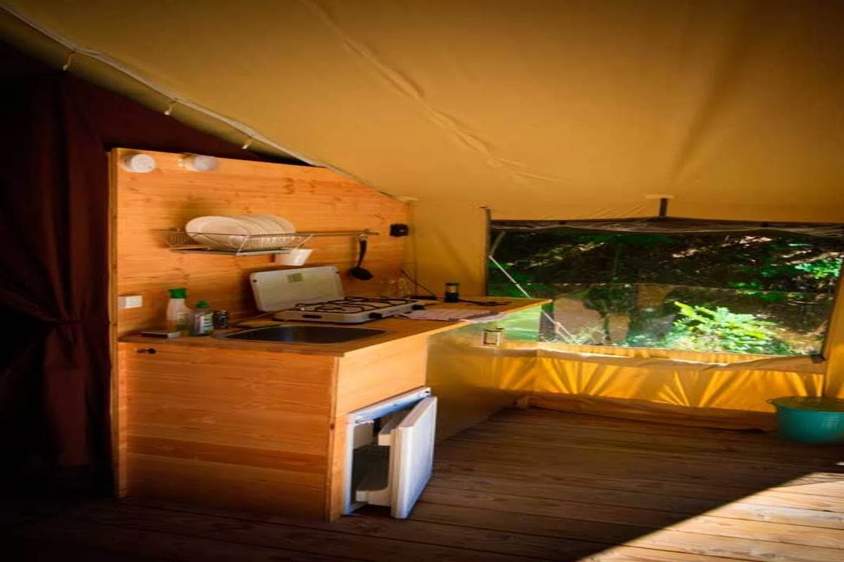 Bivouac nature , Camping 3* à Saint Jean du Gard (Gard) - Location Tente équipée pour 5 personnes - Photo N°5