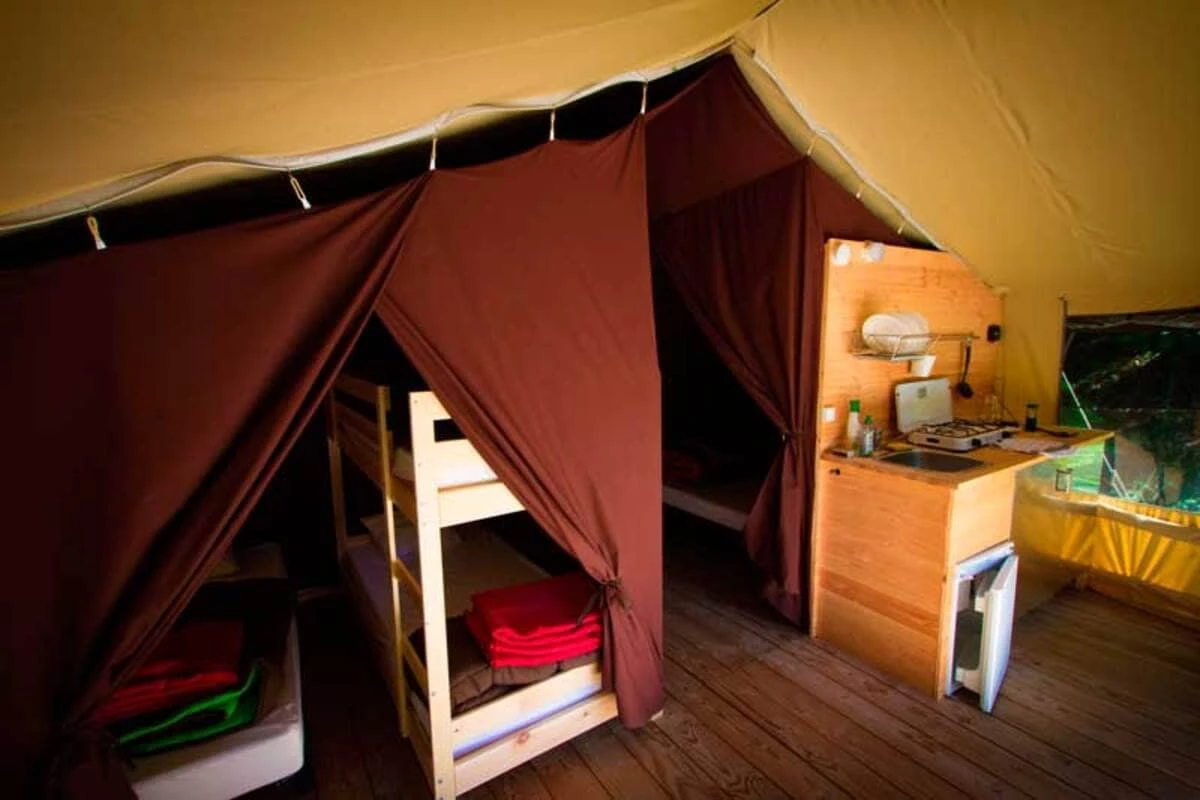 Bivouac nature , Camping 3* à Saint Jean du Gard (Gard) - Location Tente équipée pour 5 personnes - Photo N°6