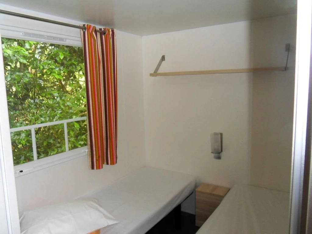 Camping Etche Zahar 3*, Camping 3* à Urt (Pyrénées Atlantiques) - Location Mobil Home pour 6 personnes - Photo N°6