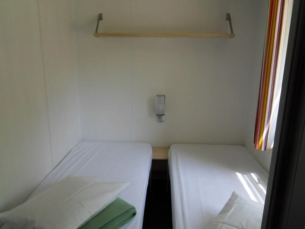 Camping Etche Zahar 3*, Camping 3* à Urt (Pyrénées Atlantiques) - Location Mobil Home pour 6 personnes - Photo N°7