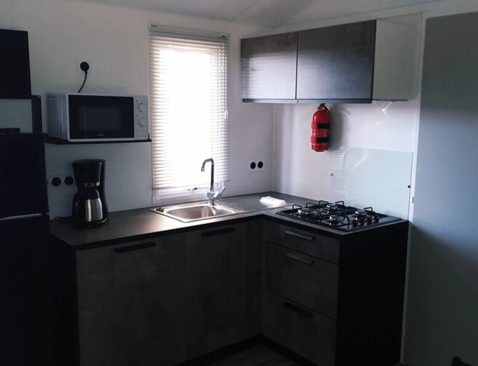 CAMPING LE CAMARGUAIS - 4*, Camping à Lattes (Hérault) - Location Mobil Home pour 4 personnes - Photo N°5