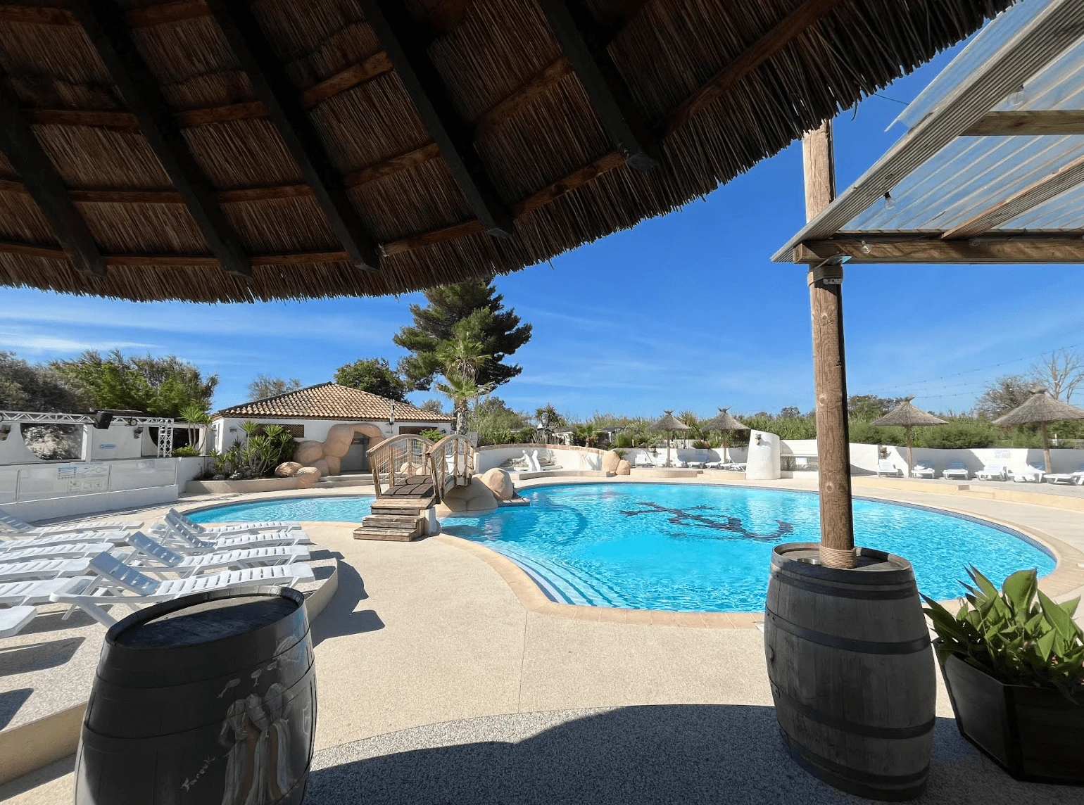 CAMPING LE CAMARGUAIS - 4*, Camping à Lattes (Hérault) - Location Chalet pour 7 personnes - Photo N°2