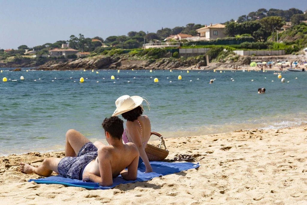 Camping Au Paradis des Campeurs 4*, Camping 4* à Les Issambres (Var) - Location Chalet pour 4 personnes - Photo N°14