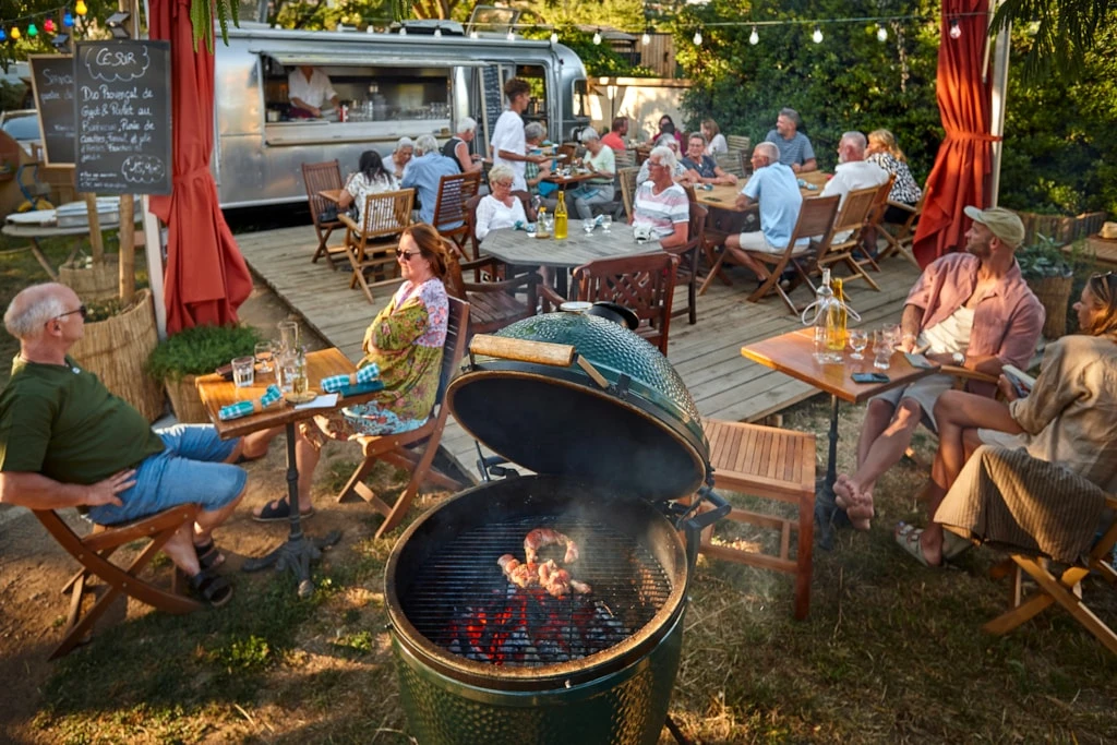 Camping Au Paradis des Campeurs 4*, Camping 4* à Les Issambres (Var) - Location Chalet pour 4 personnes - Photo N°19