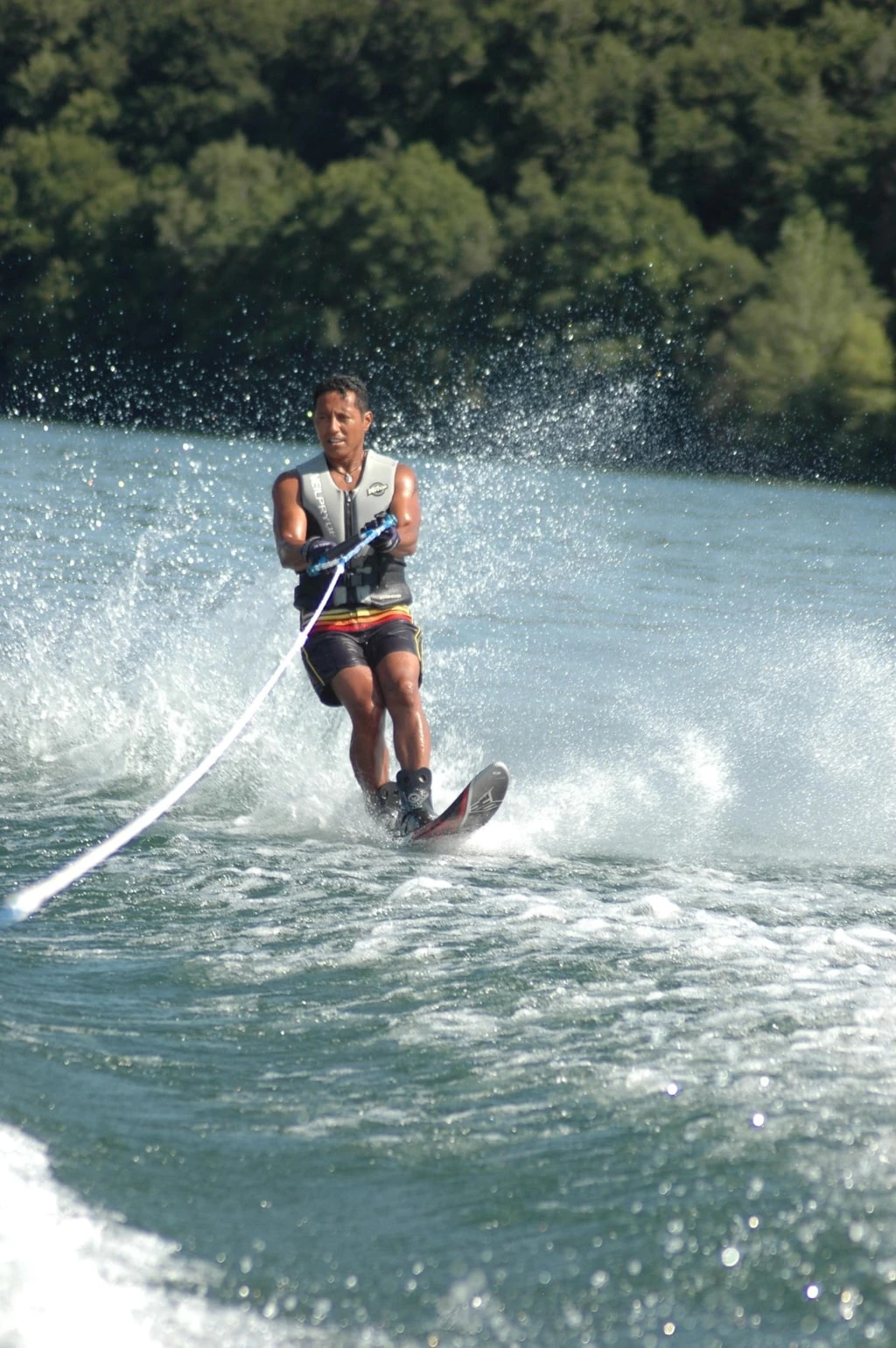  Camping Beau Rivage 4*, Camping 4* à Salles Curan (Aveyron) - Location Tente équipée pour 4 personnes - Photo N°12