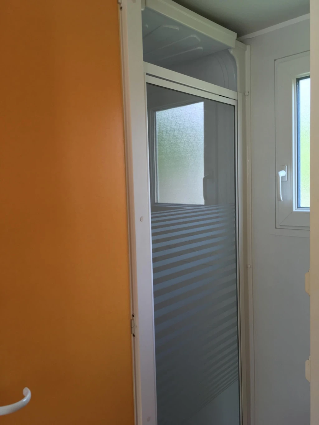 Camping Le Repaire - 3*, Camping 3* à Thiviers (Dordogne) - Location Mobil Home pour 4 personnes - Photo N°6