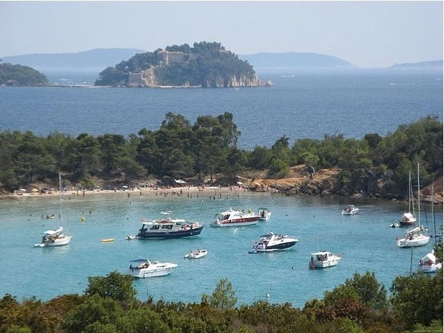 Camping Lou Cabasson 3*, Camping 3* à Bormes les Mimosas (Var) - Location Mobil Home pour 6 personnes - Photo N°23