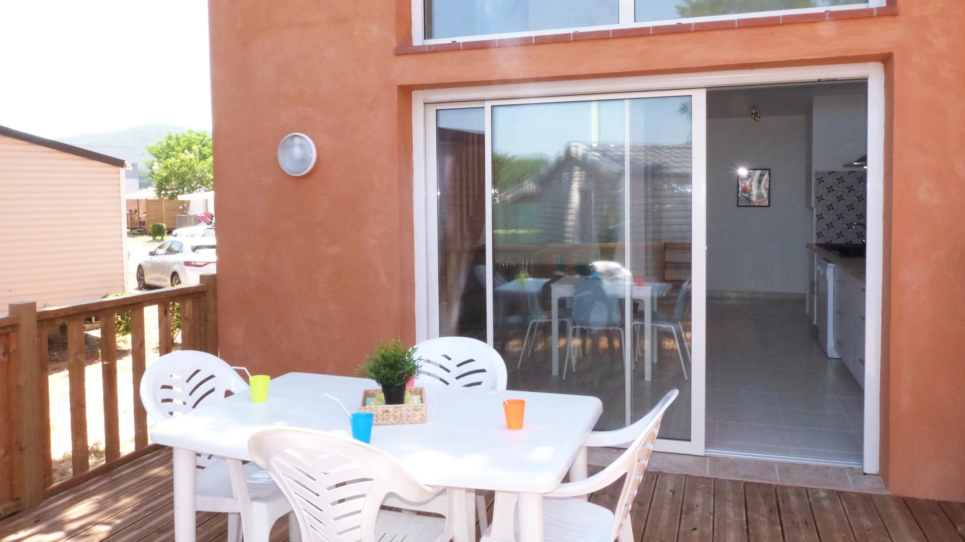 Camping Clau Mar Jo 4*, Camping 4* à Bormes les Mimosas (Var) - Location Appartement pour 4 personnes - Photo N°3