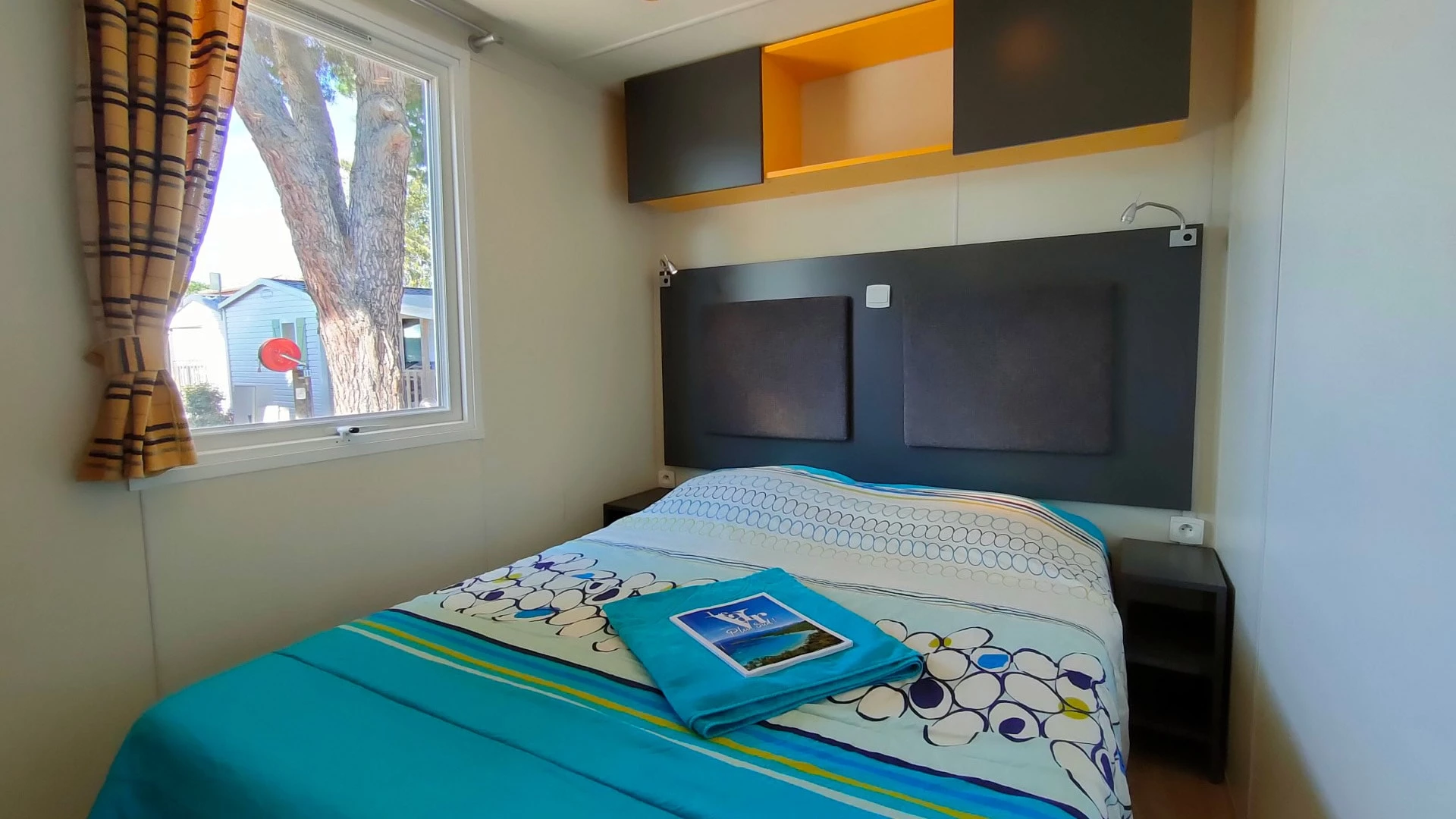 Camping Clau Mar Jo 4*, Camping 4* à Bormes les Mimosas (Var) - Location Mobil Home pour 4 personnes - Photo N°6