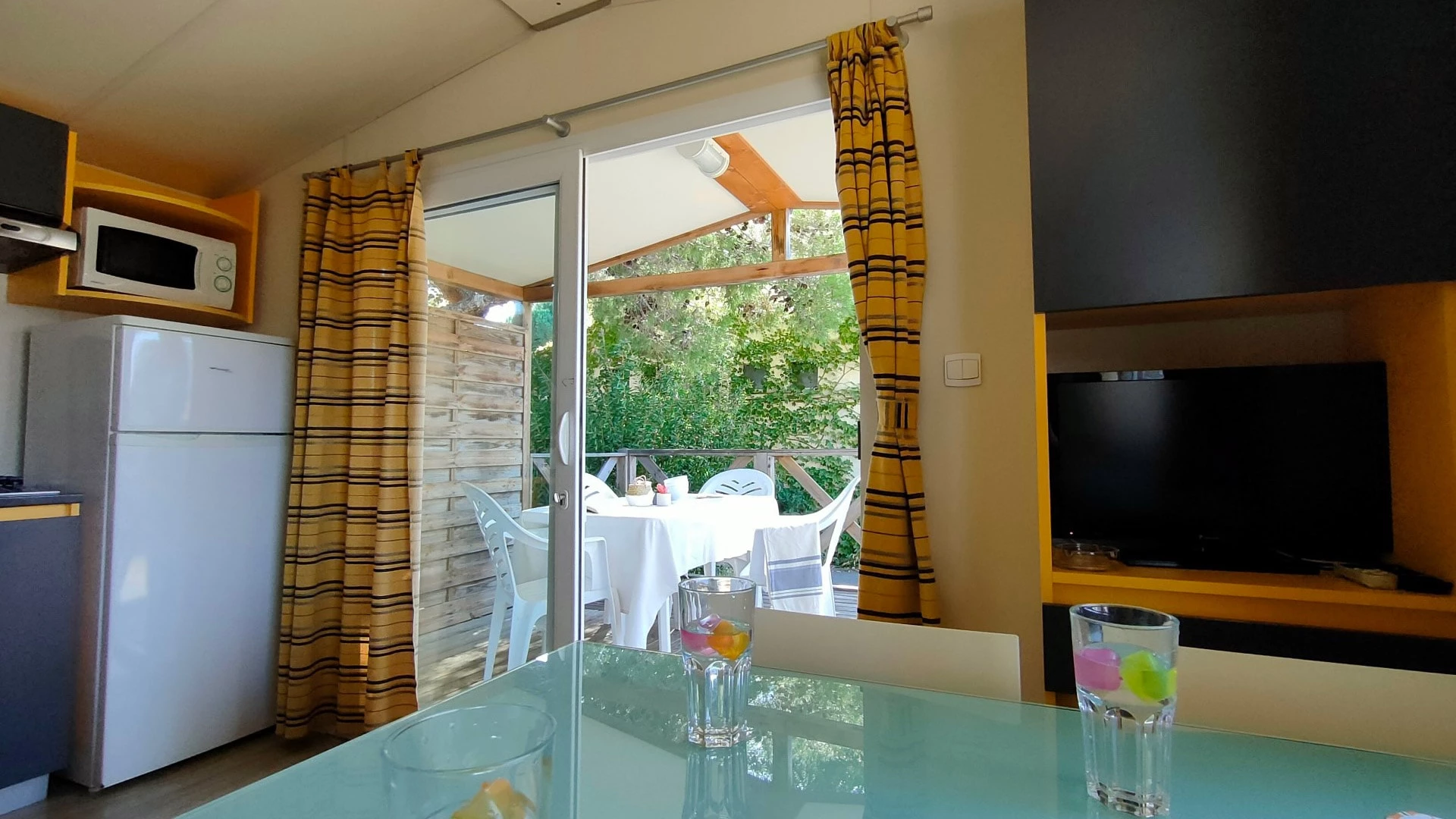 Camping Clau Mar Jo 4*, Camping 4* à Bormes les Mimosas (Var) - Location Mobil Home pour 4 personnes - Photo N°8