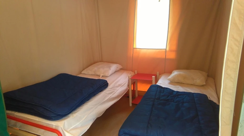 Camping d'Auberoche 3* , Camping 3* à Bassillac et Auberoche (Dordogne) - Location Tente équipée pour 4 personnes - Photo N°6