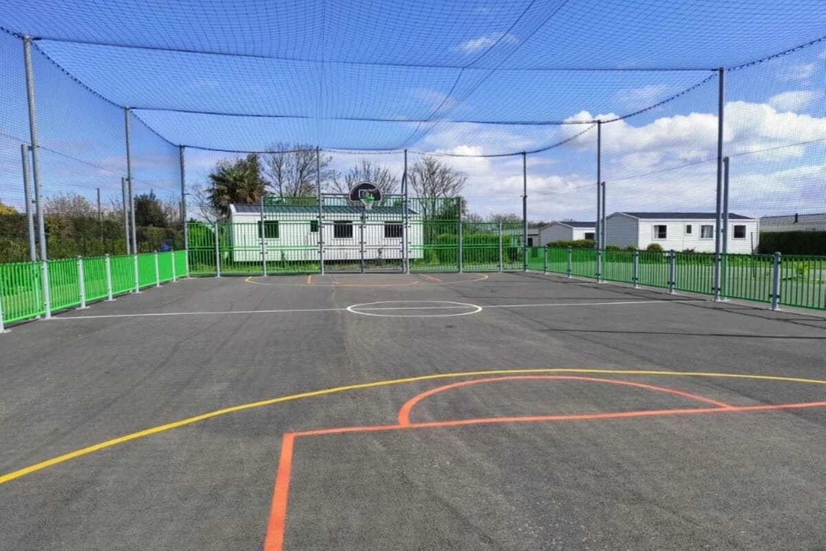 Camping de La Roche Percée, Camping 4* à Fouesnant (Finistère) - Location Mobil Home pour 3 personnes - Photo N°12