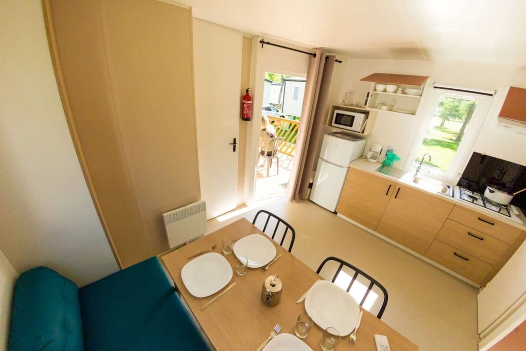 Camping de PEYROCHE - 3*, Camping 3* à Labeaume (Ardèche) - Location Mobil Home pour 4 personnes - Photo N°4