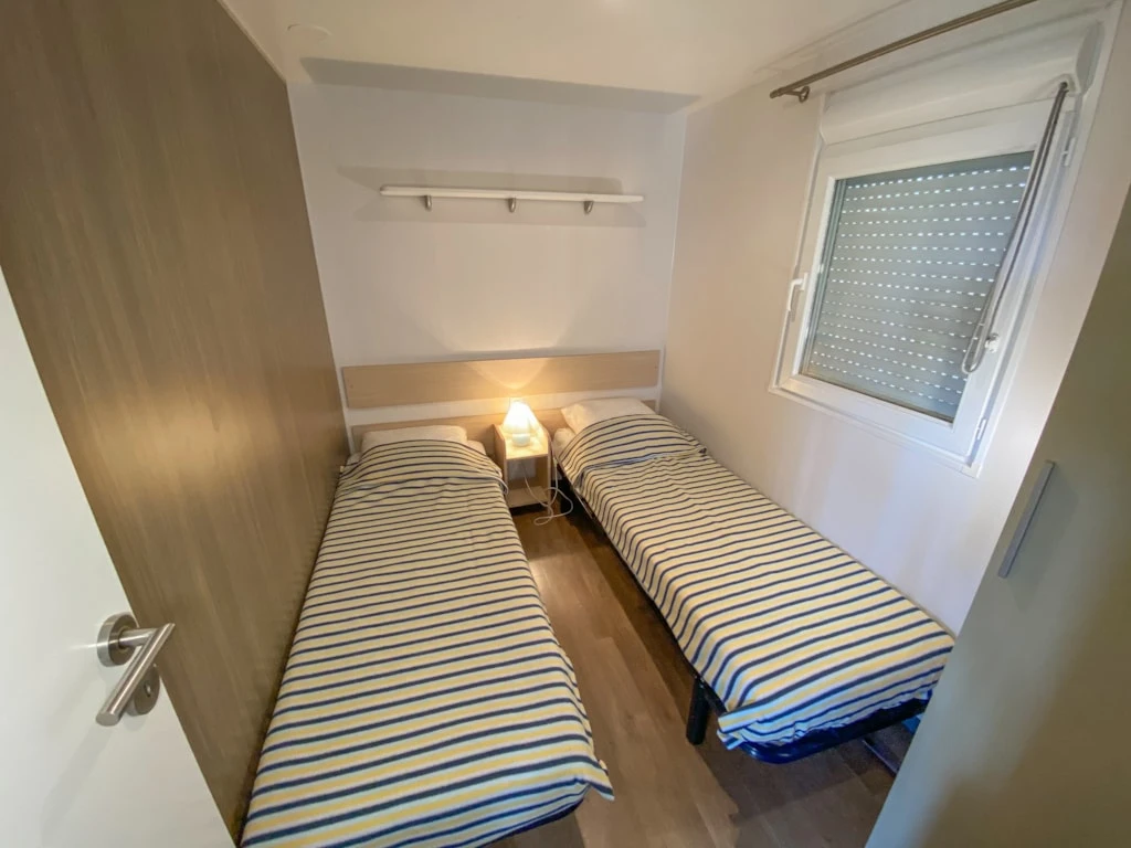 Camping l'Air du Temps - 4*, Camping 3* à Beaulieu (Cantal) - Location Mobil Home pour 4 personnes - Photo N°6
