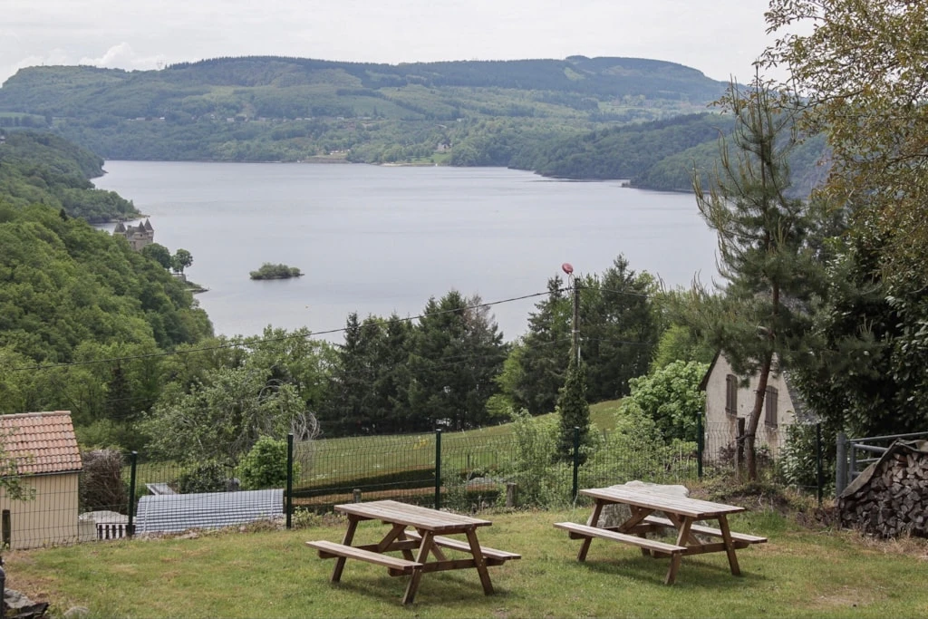 Camping l'Air du Temps - 4*, Camping 3* à Beaulieu (Cantal) - Location Mobil Home pour 4 personnes - Photo N°12