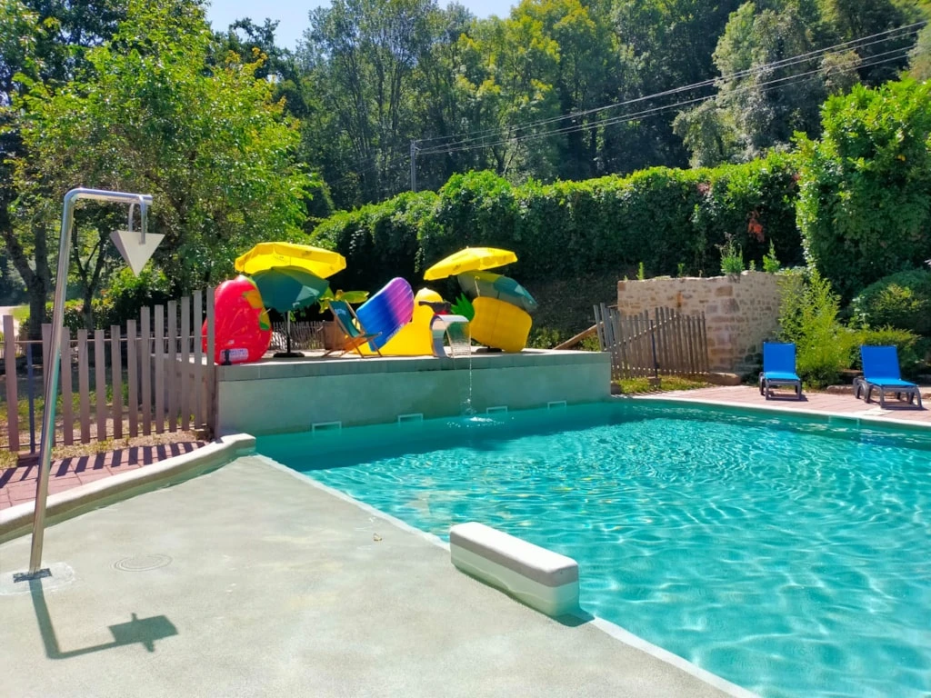 Camping l'Eau Vive 3*, Camping 4* à Carennac (Lot) - Location Mobil Home pour 5 personnes - Photo N°7